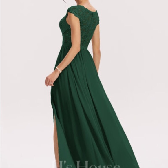 18w NWT Lace and chiffon Gown - Picture 3 of 7